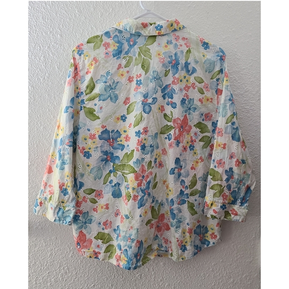 Alfred Dunner button-down floral blouse size 14. - Picture 3 of 8